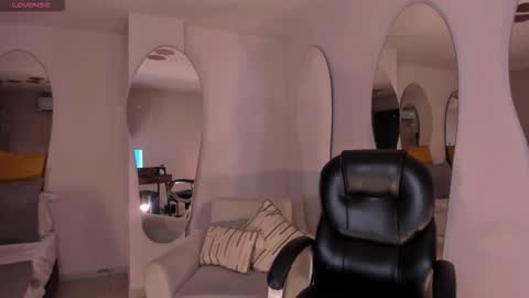 Am Becca online show from September 20, 7:37 pm