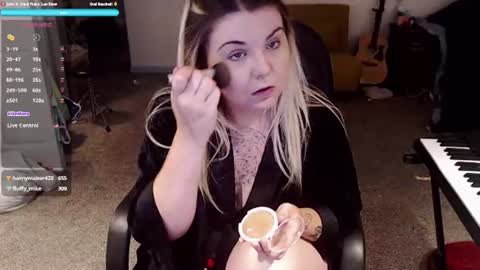 Becca Lubov online show from June 25, 12:09 pm