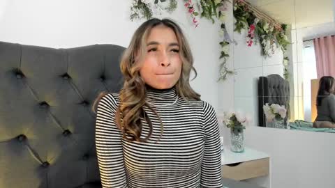 beccamilanni online show from December 10, 7:00 pm