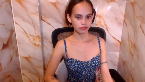 Snapshot of beccamiller22 chatting on April 9, 6:30 am becca online show from April 9, 6:30 am
