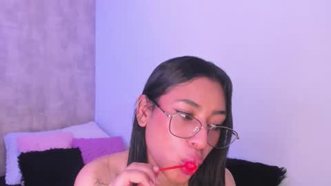 becky__g online show from October 16, 4:35 am