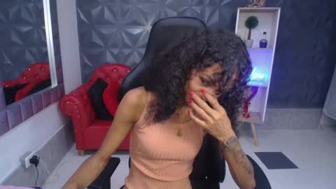 becky_lynch_102 online show from March 16, 5:17 pm