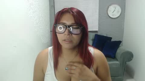 Snapshot of beckysexyhot69 chatting on June 3, 3:28 pm beckysexyhot69 online show from June 3, 3:28 pm