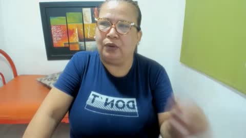 beckyummys online show from December 10, 11:54 am