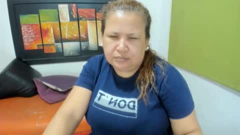 beckyummys online show from December 15, 11:34 am