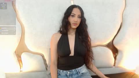 Snapshot of beella_tay1 chatting on September 25, 2:21 pm BELLA online show from September 25, 2:21 pm