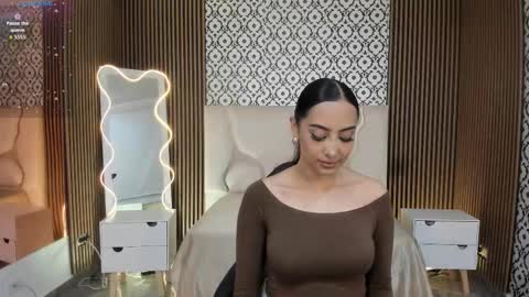 Snapshot of beella_tay1 chatting on October 27, 1:48 pm BELLA online show from October 27, 1:48 pm