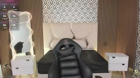 Snapshot of beella_tay1 chatting on October 30, 3:13 pm BELLA online show from October 30, 3:13 pm