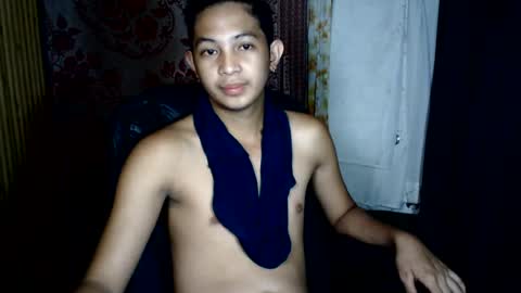 Snapshot of bejjs_08 chatting on July 20, 1:24 pm brandonjames online show from July 20, 1:24 pm