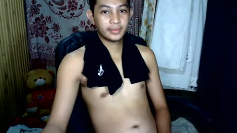 Snapshot of bejjs_08 chatting on July 21, 3:58 pm brandonjames online show from July 21, 3:58 pm