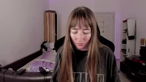 Snapshot of bekkawell chatting on September 19, 6:19 pm Lisa online show from September 19, 6:19 pm