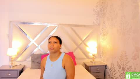 Snapshot of belacampbell chatting on December 2, 8:44 pm Bela online show from December 2, 8:44 pm