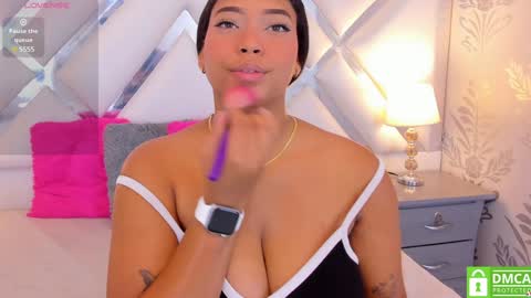 Snapshot of belacampbell chatting on January 22, 7:45 pm Bela online show from January 22, 7:45 pm