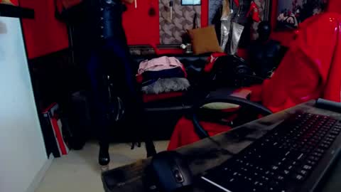 BelatrixDomme online show from July 10, 8:07 am