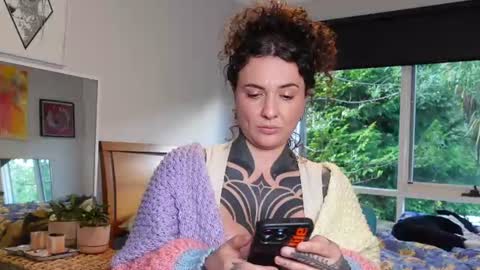 Snapshot of belen_osqura chatting on June 25, 5:34 am Alt Aussie online show from June 25, 5:34 am