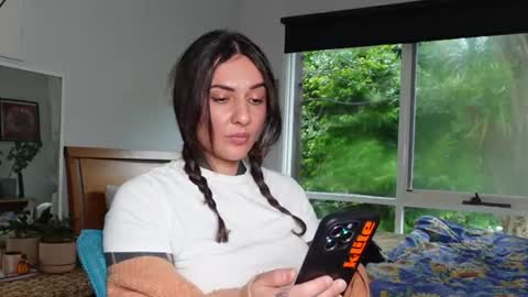 Snapshot of belen_osqura chatting on June 30, 6:03 am Alt Aussie online show from June 30, 6:03 am