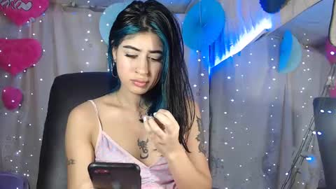 modelo independiente online show from January 3, 2:32 am