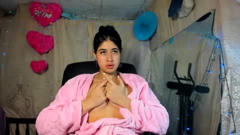 modelo independiente online show from March 11, 5:38 am