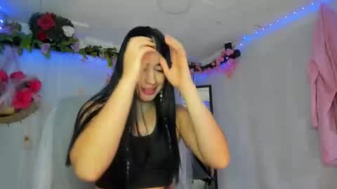 modelo independiente online show from March 18, 9:07 pm