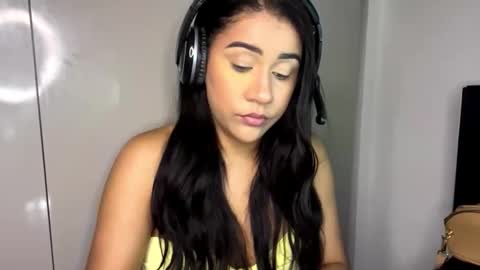 belindafeiner online show from March 18, 3:37 pm