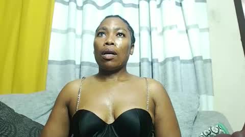 belindaxxxx online show from March 31, 7:09 am