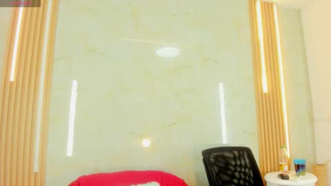 Belkilima  online show from February 5, 8:24 pm