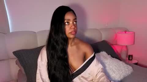 Snapshot of belkis_mills chatting on December 22, 2:36 pm Belkis online show from December 22, 2:36 pm