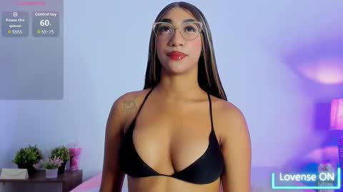 Snapshot of bell_popper chatting on October 6, 11:18 am bell_popper online show from October 6, 11:18 am