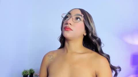 Snapshot of bell_popper chatting on October 10, 11:09 am bell_popper online show from October 10, 11:09 am