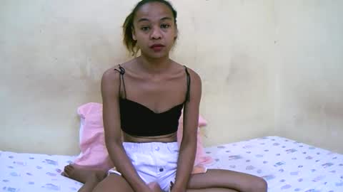 bella193999 online show from November 17, 6:08 am