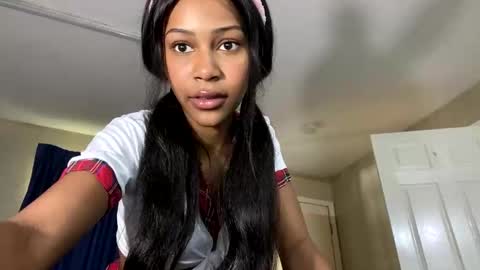 bella19sua online show from September 21, 8:10 pm
