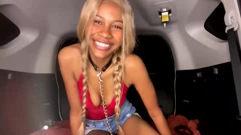 bella19sua online show from October 25, 3:36 am