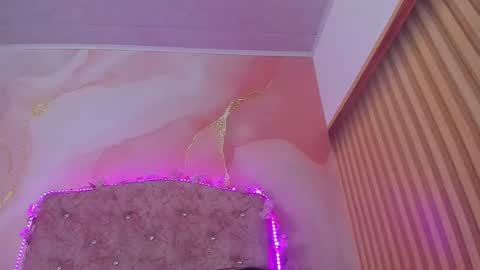 Melanie  online show from January 7, 10:29 am