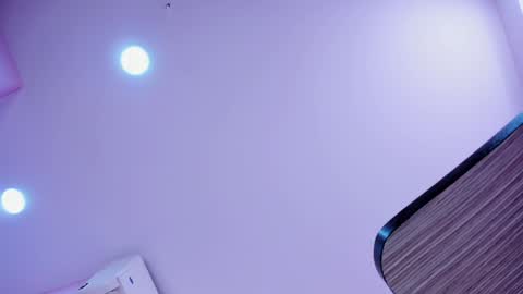 isabella online show from December 2, 11:29 pm