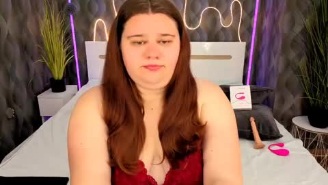 bella_blvack online show from April 16, 5:30 am