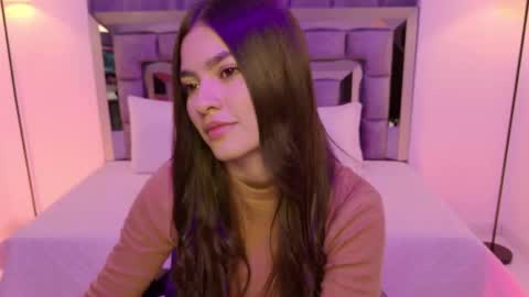 Snapshot of bella_clark2 chatting on November 4, 3:49 am Bella online show from November 4, 3:49 am