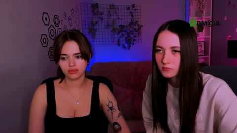 Snapshot of bella_dorn chatting on April 22, 11:56 am Bella online show from April 22, 11:56 am