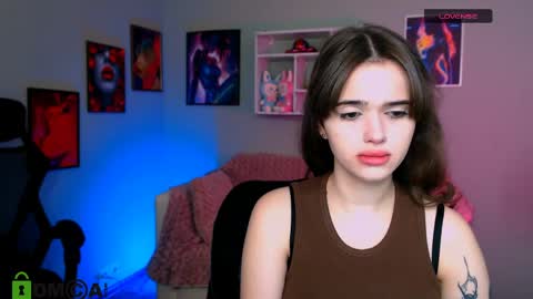 Snapshot of bella_dorn chatting on April 30, 10:32 am Bella online show from April 30, 10:32 am