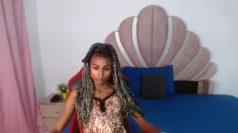 Snapshot of bella_fox723 chatting on February 9, 2:26 am bella_fox723 online show from February 9, 2:26 am