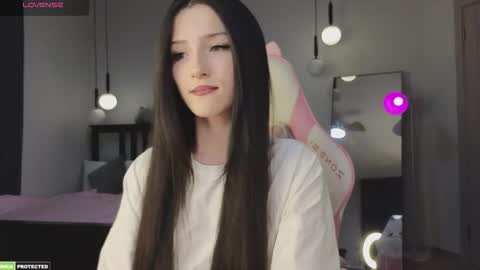 Bella next stream December 2 at 9pm gmt online show from September 9, 3:28 am