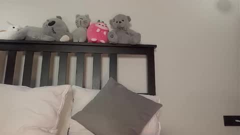 Bella next stream December 2 at 9pm gmt online show from November 30, 3:54 am