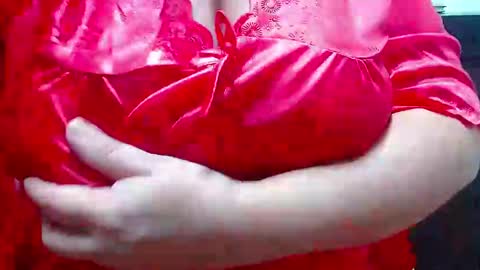 Snapshot of bella_lady_1_ chatting on December 23, 9:40 pm lady online show from December 23, 9:40 pm