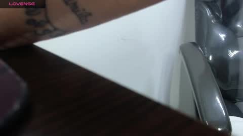 Snapshot of bella_lady_1_ chatting on February 25, 8:30 pm lady online show from February 25, 8:30 pm