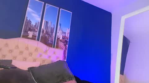 Snapshot of bella_lr chatting on June 6, 2:05 am Valentina online show from June 6, 2:05 am