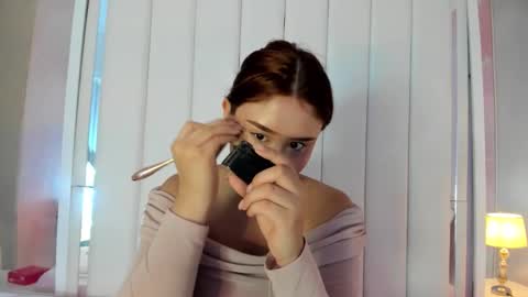 Mia online show from October 24, 12:56 pm