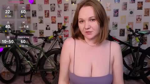 Bella online show from November 14, 7:45 pm