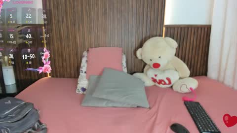 bella_natt1 online show from March 28, 9:25 pm