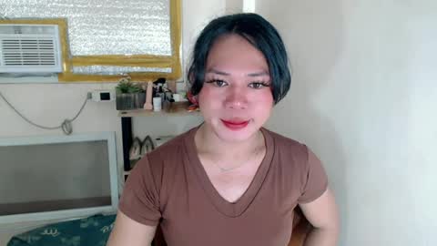 bella_ngo online show from July 2, 7:25 am