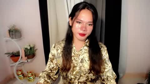 bella_ngo online show from July 11, 10:55 pm