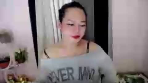bella_ngo online show from July 12, 12:51 pm